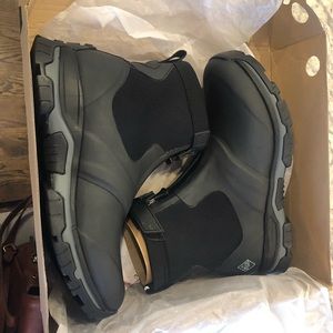 Brand new men’s Muck boots
